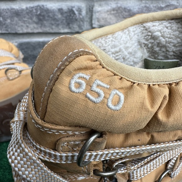 Women's 7 M - Timberland 650 Down Fill Wheat Nubuck Hiking Boots Insulated - Picture 6 of 8